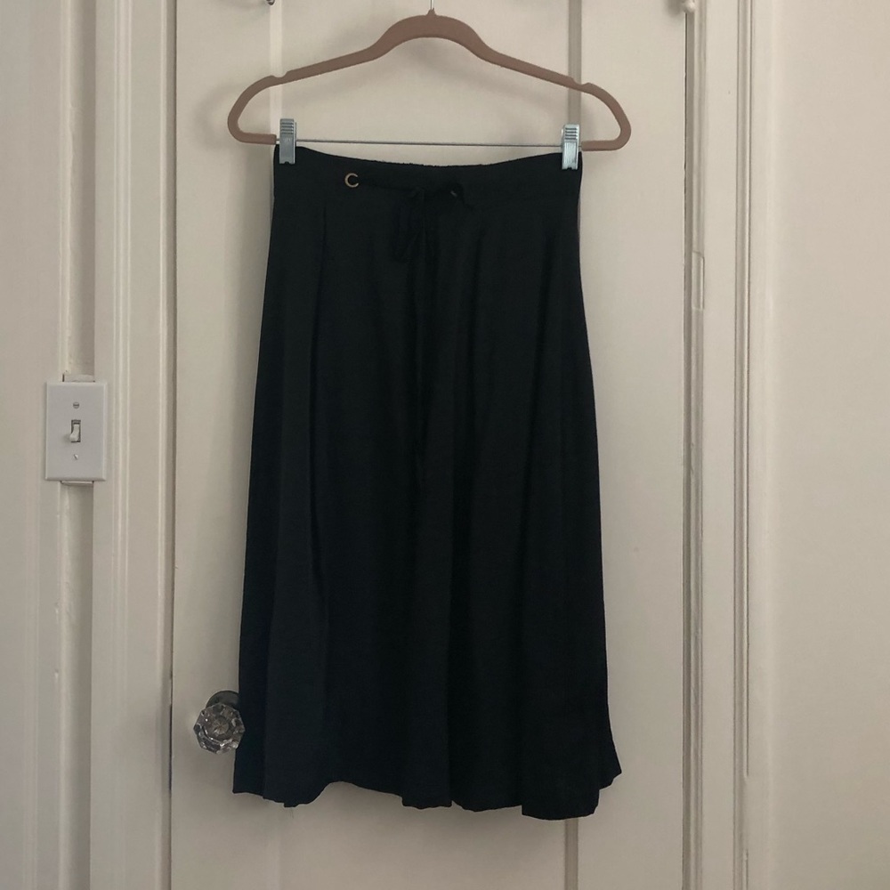 New Doe and Rae soft crepe lined skirt sz S